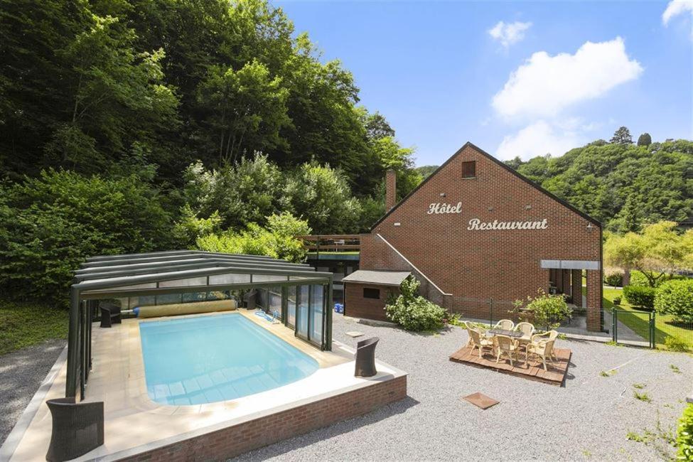 Auberge De La Lesse Celles (Namur) Exterior foto