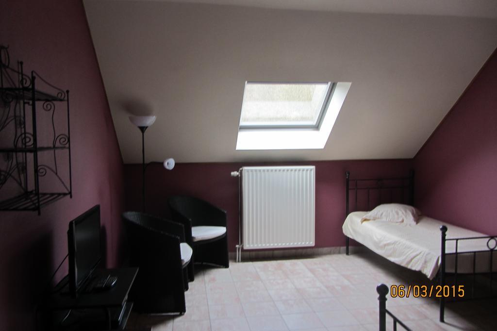 Auberge De La Lesse Celles (Namur) Quarto foto