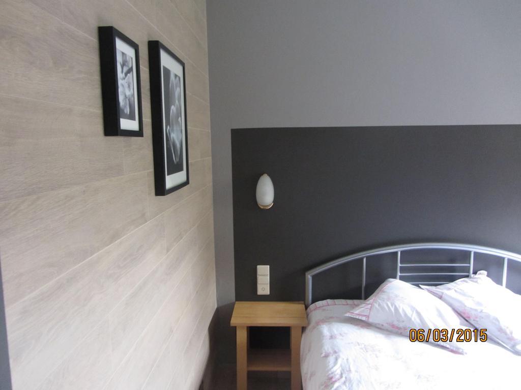 Auberge De La Lesse Celles (Namur) Quarto foto