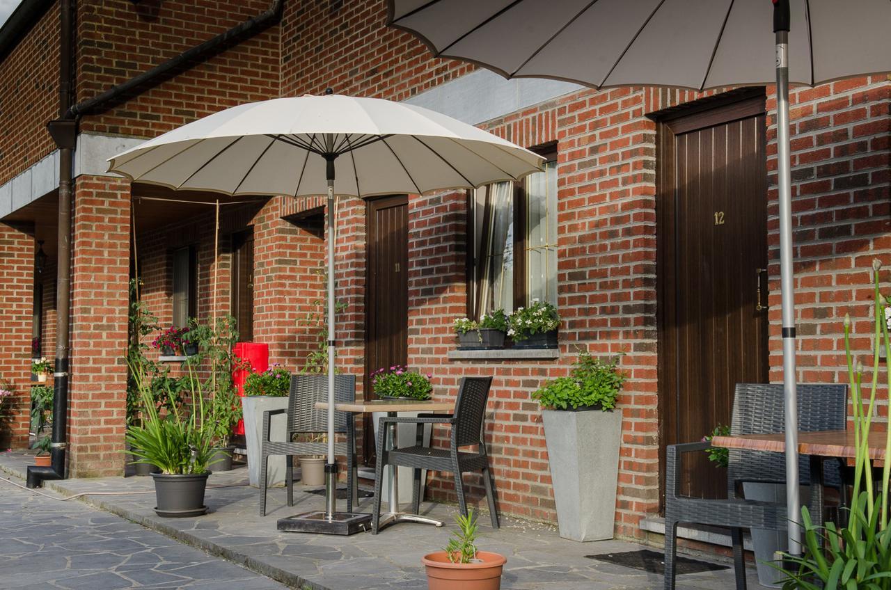 Auberge De La Lesse Celles (Namur) Exterior foto